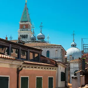 https://ca-zaccaria.hotelslidodijesolo.com